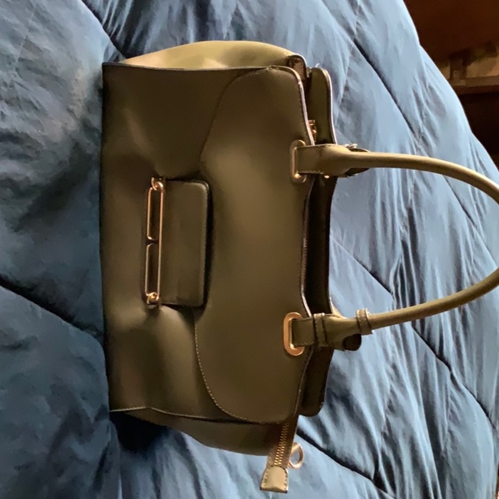 Green purse